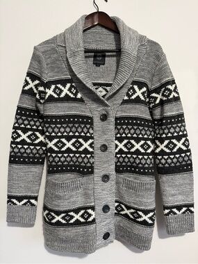 Gray Shawl Collar Cardigan with Black & White Fair Isle Pattern